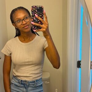 Meet your Posher, Makayla